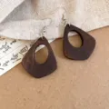 Style Ajouré Bois Géométrique Irrégulier