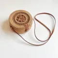 Estilo con hebilla de cuero de nudo chino calado / 18*8CM