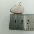 Gebrochenes Weiß