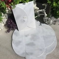 Pearlescent white gift envelope with heart-shaped buckle and elegant shimmer finish - Pearlescent White