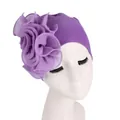 Turbant violet extensible élégant pour femme avec grande fleur 3D en mousseline - Violet