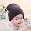 Berretto in maglia grigio scuro per bambini da 1 a 5 anni, caldo e a tinta unita - Regolabile / grigio scuro