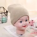 Light beige knitted beanie for toddlers aged 1-5, warm ribbed winter hat in soft cotton - Adjustable / Beige