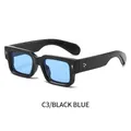 Gafas de sol retro de montura cuadrada negra con lentes azules y remaches dorados - Montura Negra Lentes Azules