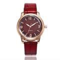 Montre à quartz pour femme minimaliste avec bracelet en cuir rouge et boîtier or rose - Rouge