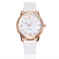 Montre à quartz élégante en or rose pour femme avec bracelet en cuir blanc gaufré - Blanc