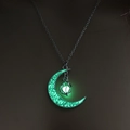 Collana con ciondolo a luna a spirale cava con perla verde luminosa per Halloween - Verde-giallo