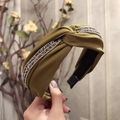 Serre-tête noué vert olive avec bordure en strass scintillants et tissu élégant - Vert Armée