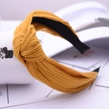 Gelbes geripptes Stirnband mit stilvollem Kreuzknoten-Detail für Damen - Gelb