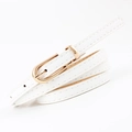 Sottile cintura bianca in pelle PU per donna con fibbia dorata a forma di U e finitura opaca - Bianco
