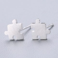 Orecchini a perno puzzle in argento 925 con finitura in metallo spazzolato da donna - Puzzle