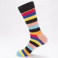 Wadenhohe Baumwollsocke mit bunten Streifen und schwarzem Rippbündchen für Damen - Größe 41-46 / Rosa Ferse