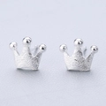 Eleganti orecchini a lobo in argento 925 con un design a corona spazzolata - Corona