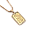 Collana hip hop dorata con ciondolo a figura in rilievo e bordo con diamanti - Oro