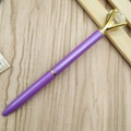 Elegante penna a sfera in metallo viola con grande diamante e dettagli dorati - Viola scuro