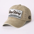 Dettaglio cappellino da baseball in cotone lavato kaki con ricami vintage e numero 49 laterale - Regolabile / Cachi