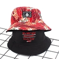 Bob réversible à motif de vagues japonaises rouges et broderie noire élégante - Imprimé Koi Rouge + Broderie Noire / Ukiyo-e Poisson Rouge Rouge Noir Réversible