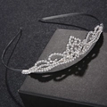 Elegante corona di strass argentati per spose o bambini su una scatola porta gioielli - Argento TS-J1397