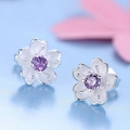 Pendientes de flor de cerezo en plata mate con circonita central rosa y morada - Pendientes de flor de cerezo / Púrpura