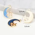 Ster en maan legering hangers met blauw emaille en afmetingen 1,9cm bij 1,6cm - Maan & Ster / 1.6x1.9cm