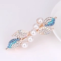 Large butterfly hair clip with elegant pearls and blue gradient rhinestones on metal base - Large 5 Pearls Blue