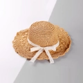 Summer straw hat for women with elegant lace bow and scalloped brim for sun protection - M (56-58cm) / Khaki