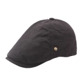 Linen blend duckbill flat cap in dark black with a decorative golden metal side emblem - Black