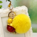 Porte-clés en peluche avec boule de poils jaune et cloche rouge étoile sur anneau doré - Emballage unique en sac OPP / Cloche Orange Jaune + Jaune