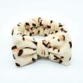 Polsino in peluche leopardato con fiocco realizzato in morbido pile di corallo - Fascia con Fiocco (158#) / Leopardo Beige