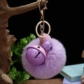 Porte-clés créatif en peluche violette avec cloches en métal pour sacs et clés de voiture - Emballage unique en sac OPP / Cloche Rose Violet + Violet