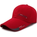 Casquette de baseball de sport rouge avec lettrage brodé et visière pare-soleil réglable - Style Imprimé Lettres / Rouge