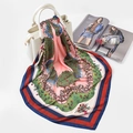 Foulard di seta rosa con stampa floreale da giardino drappeggiato su borsa bianca - FJ123-Rosa
