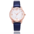 Montre quartz or rose élégante avec cadran floral et bracelet bleu texture serpent - Bleu Royal