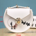 Monedero de cuero PU crema con bordado de hojas y cierre metálico, de 12x11 cm - Blanco