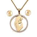 Conjunto de joyas de acero dorado con colgantes circulares de mujer rezando y cristales - Color Dorado Sin Cadena (KS94350-K)