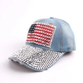 Berretto da baseball in denim invecchiato con bandiera americana in strass e cristalli - Taglia unica / Denim Celeste