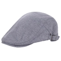 Béret classique en coton gris clair avec boucle réglable en métal sur fond blanc - L (58-60cm) / Gris clair