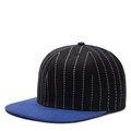Gorra de béisbol de visera plana con corona negra, visera azul y rayas diplomáticas - Visera Azul Oscuro + Rayas