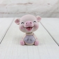 Figurine de cochon rose en résine avec texte porte-bonheur sur bois blanc - Rose Yeux Mi-clos - Chance
