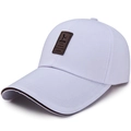 Berretto da baseball bianco con patch in pelle marrone e bordo profilato - Regolabile / Bianco