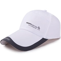 Gorra de béisbol blanca con ribete negro en contraste y estampado deportivo - Ajustable / Blanco