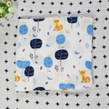 Couverture d'emmaillotage en mousseline pour bébé avec motifs de renard et oiseau - Renard et arbre rond