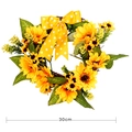 Künstlicher Sonnenblumenkranz 30cm mit gelben Seidenblumen und Blättern auf Rebenbasis - 30cm / Gelb