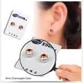 6mm Champagner Kristall Magnet-Ohrstecker ohne Ohrlöcher, getragen am Modell - Champagner
