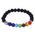 Chakra-Yoga-Armband mit schwarzen Lavasteinen, Regenbogenperlen und silbernem Buddhakopf - Matte Stein-Stil