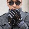 Men's thermal touchscreen gloves in black suede and knit with adjustable buckle strap - One Size / Black and Gray