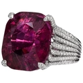 Luxurious geometric ring with square magenta ruby and sparkling diamond pavé setting - US 7 / Ruby Red (KYRA0414)