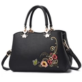 Elegante borsa a mano in pelle nera con ricamo floreale colorato e finiture in metallo oro - Stile B Ricamo Nero