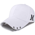 Cappellino da baseball bianco stile street con anelli in metallo e lettera M ricamata - Regolabile / Bianco