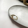 Adjustable gold plated 925 silver ring featuring three vertical sparkling zircon stones - Gold Plated S925 Silver/Clear Zirconia / J-823 (Gold Three Stone Style)